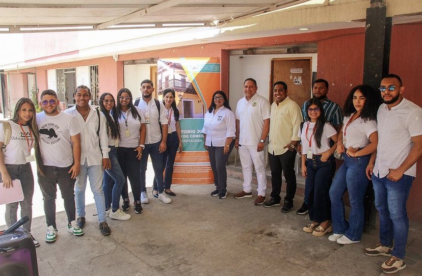 Estudiantes del Consultorio Jurídico de Uninúñez realizaron brigada jurídica en la Cárcel Distrital de Mujeres de Cartagena