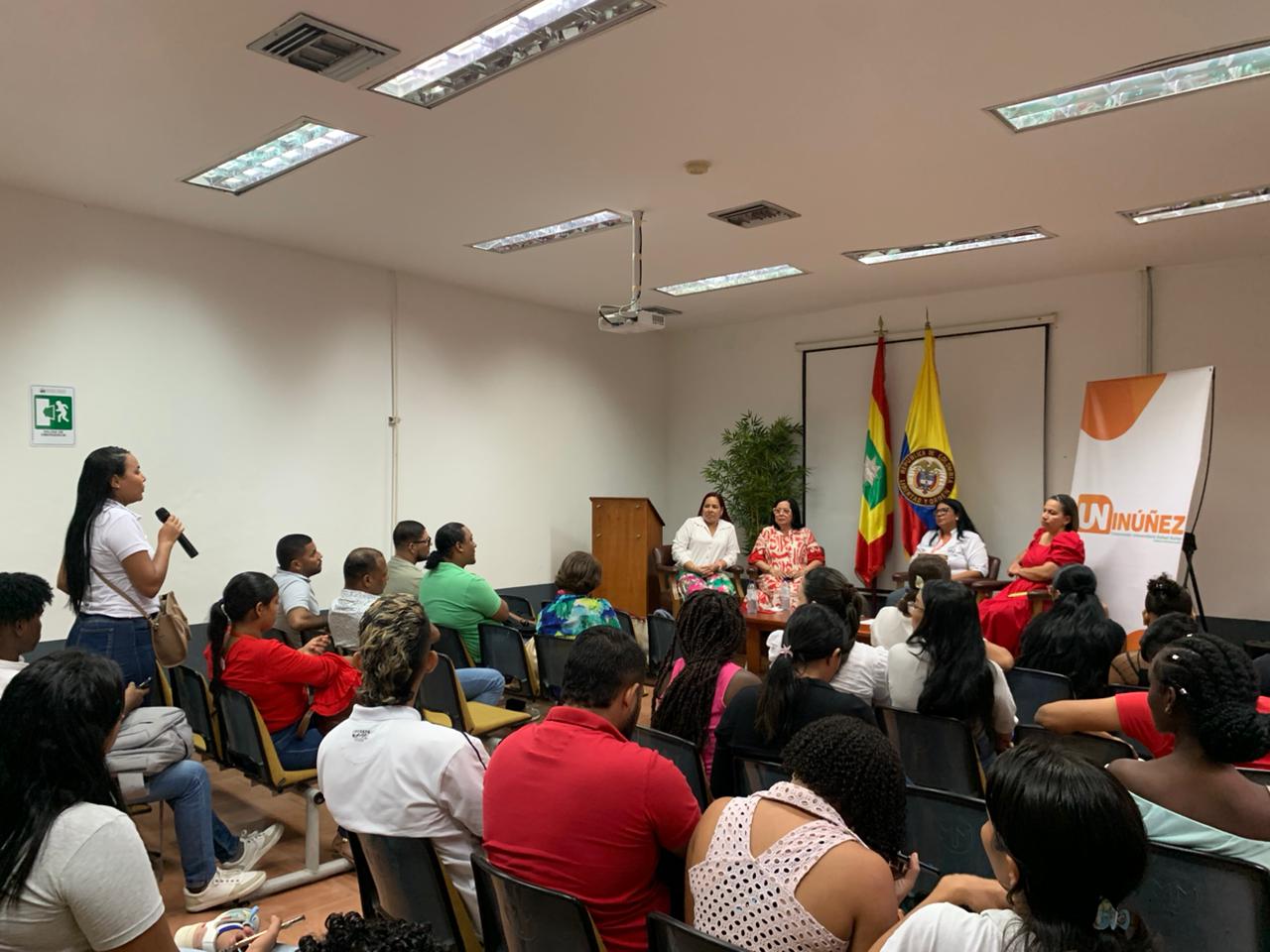 Conversatorio “Violencia contra la Mujer en Cartagena” reunió a Comisarías de Familia en Uninúñez